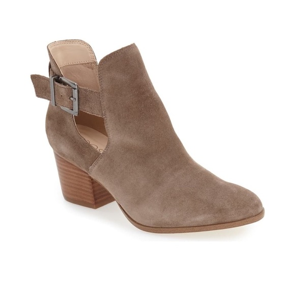 Sole Society Shoes - NWT Sole Society 'Olive' Split Shaft Bootie (8M)